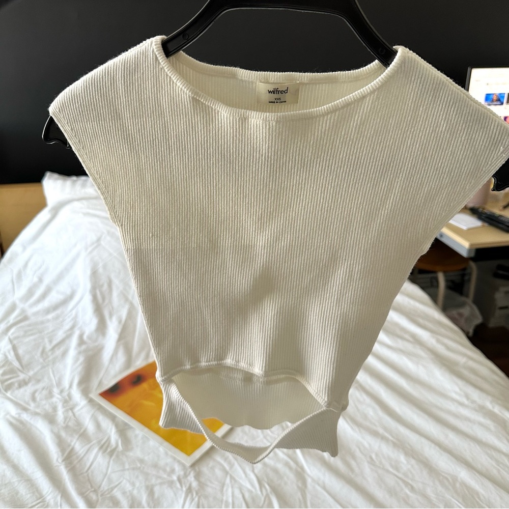 Aritzia Wilfred cut-out knit top - Picture 7 of 7
